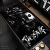 Großes Mauspade Anime Berserk Gamer Tastatur Mausepad Große Gummi Gaming Matte Guts Schwert in Berserk Mauspade PC Schreibtisch Mädchen Schrank
