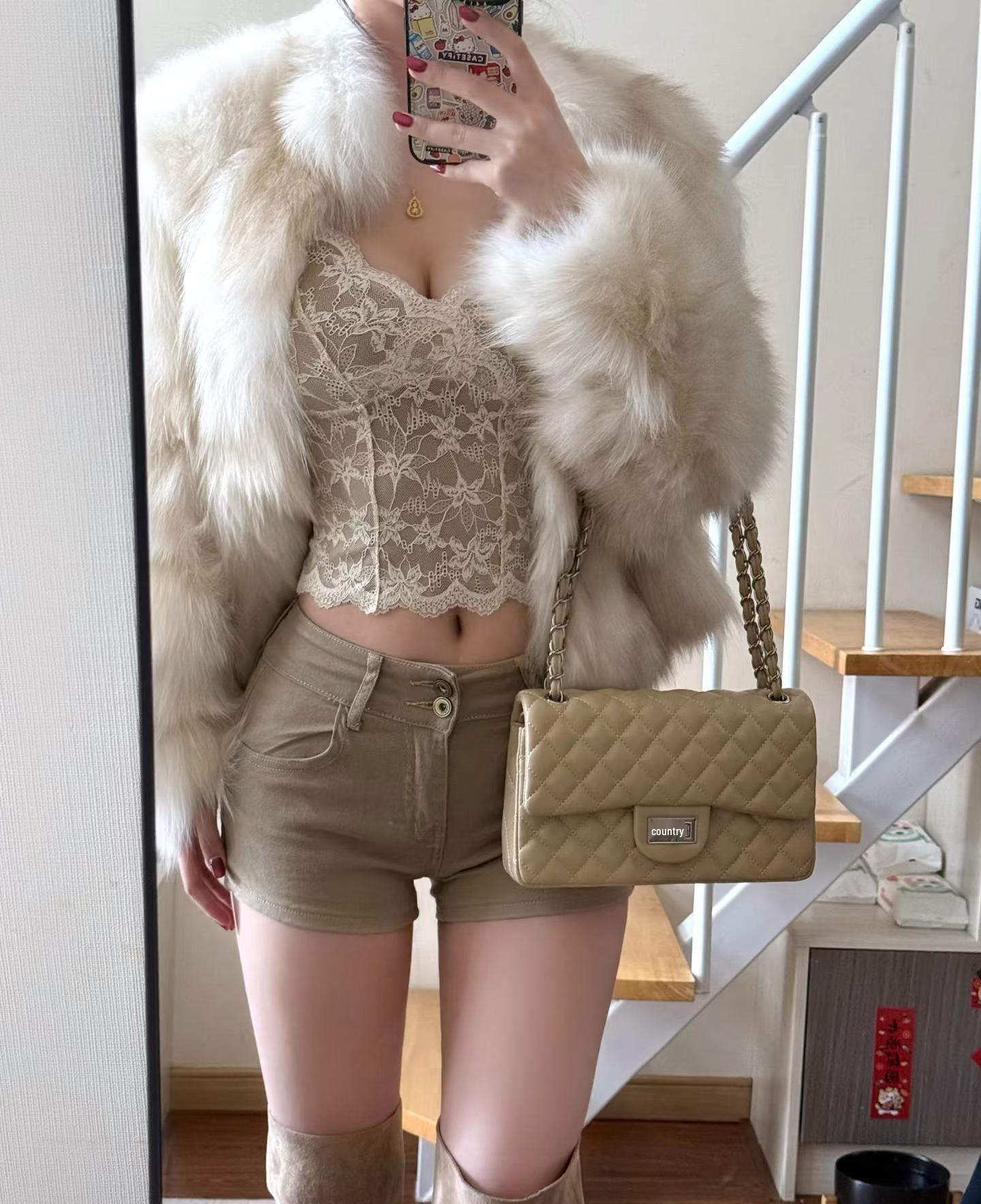 

High-Waisted Khaki Denim Shorts for Women - New Autumn/Winter Style, Slimming, Versatile, Straight Leg, Trendy Hot Pants Large