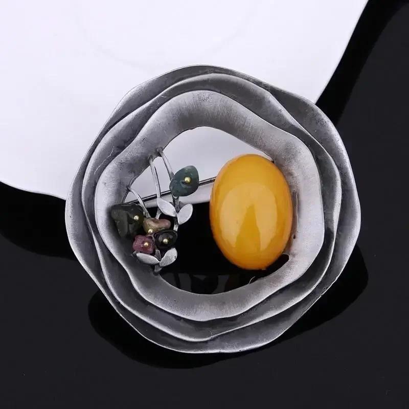 Damenmode Vintage Große Runde Zinklegierung Harz Blume Broschen Exquisite Hohle Broschnadeln Pflanzenschmuck Geschenke Accessoires