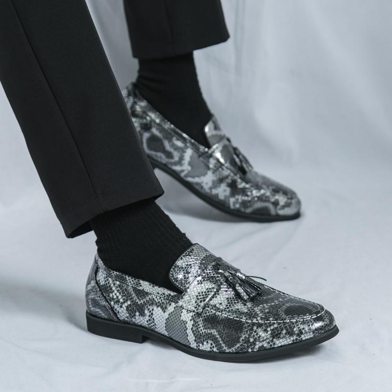 Hot Selling Massage Sole Loafers Europe America Anti Slip Men's Flat Casual Shoes Trendy Blue Men's Formal Shoes Comfortable