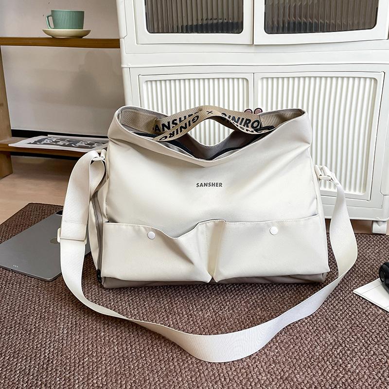 

Lightweight waterproof large-capacity women s bag sports fitness shoulder bag functional men s leisure travel dry and wet separation messenger bag