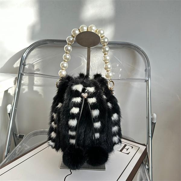 Luxury Real Mink Fur Puffy Shoulder Tote Bag High End Fashionable Soft Women Handbag