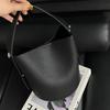 Genuine Leather Casual and Laid-back Style Cowhide Hand-held Bucket Bag Commuter Single-shoulder Crossbody Women's Bag