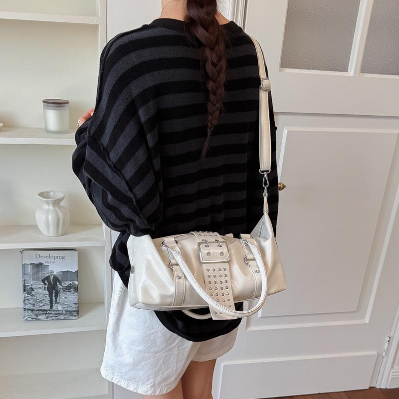 Spicy Girl Rivet Punk Style Crossbody Bag - Women's Versatile Shoulder Tote 2026