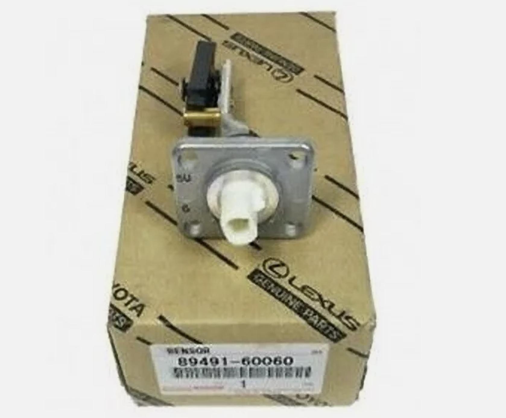 

TOYOTA Genuine LAND CRUISER Oil Level Sensor 89491-60060