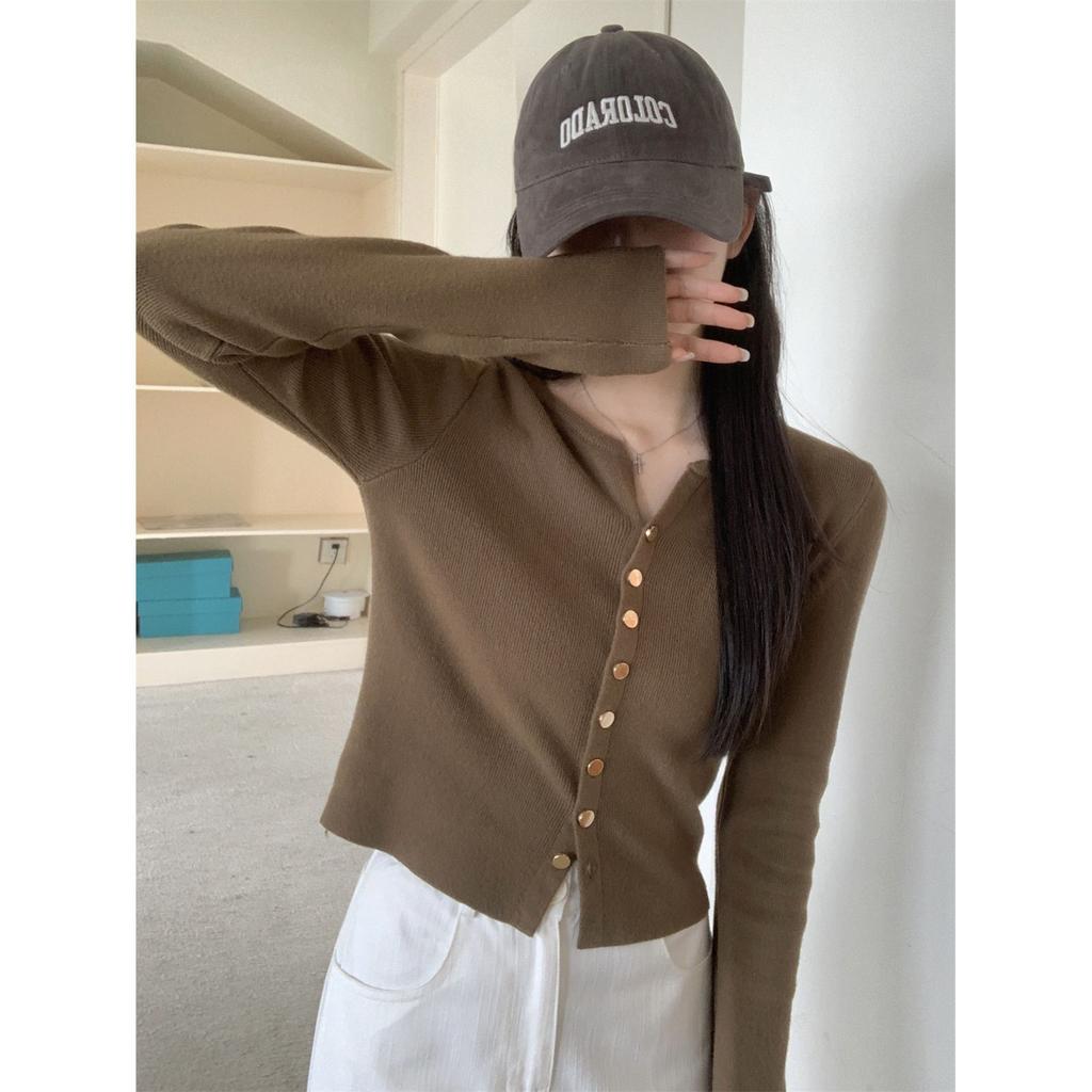 Modische kleine goldene Knopf Strickjacke Damen Frühling und Herbst altersreduzierend langärmelig Unterteil Strickpullover Top Pullover