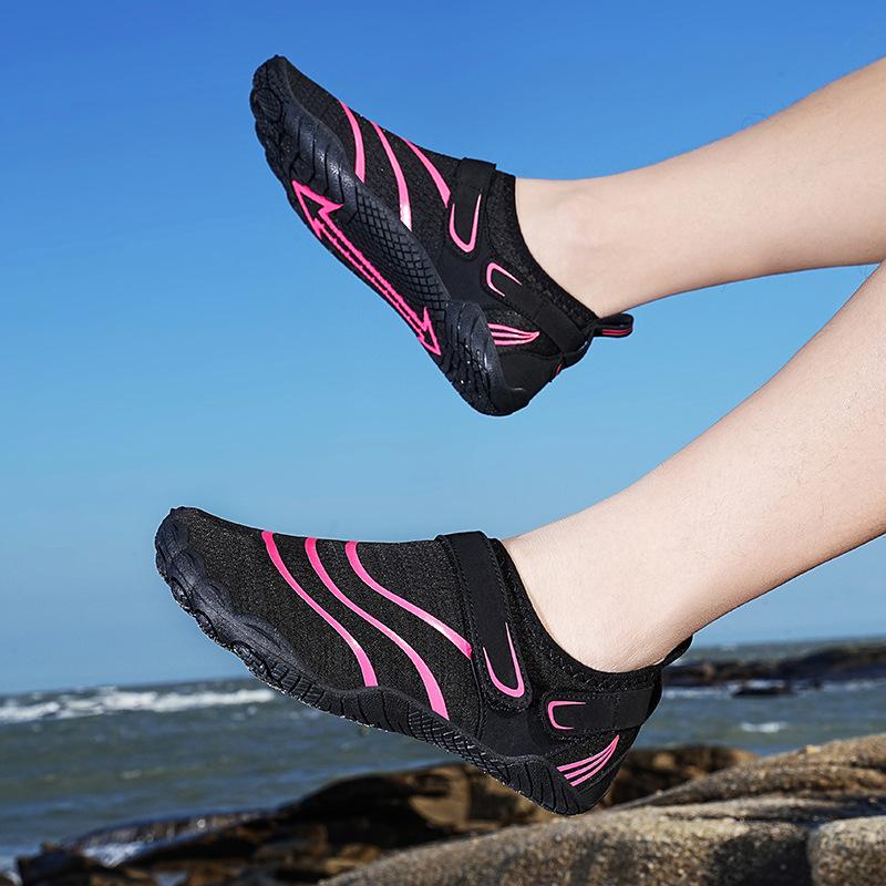 Unisex Water Shoes Quick Dry Breathable Aqua Shoes Non-Slip Lightweight Beach Swimming Shoes