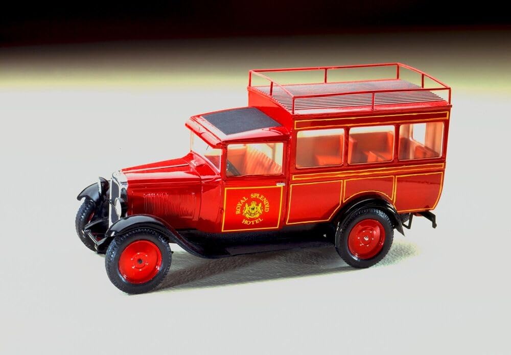 Platz Heller Citroen C4 Splendid Hotel Plastic Model HE80713 1/24 (Car)