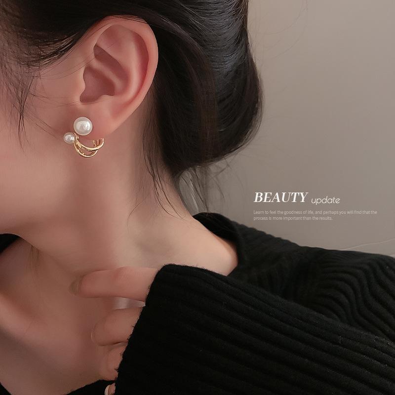 Korean metallic pearl stud earrings C-shaped design earrings temperament simple temperament earrings