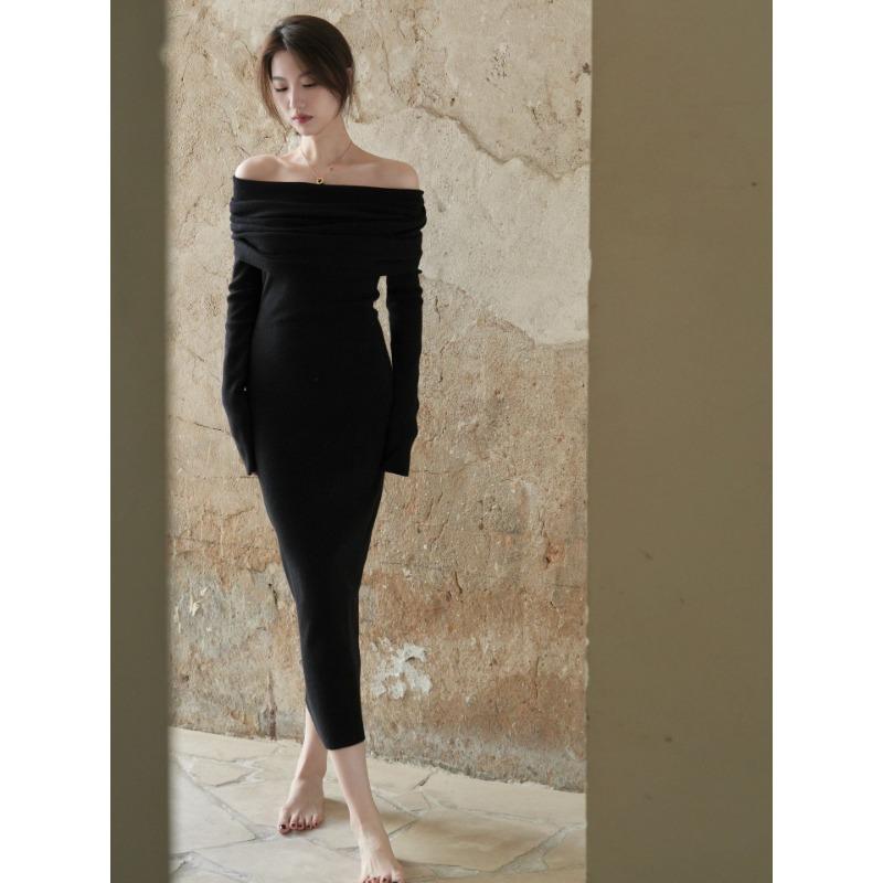 Black Skinny Sexy Shoulder Knitted Fashion Slim Fit Hip Wrap Premium Temperament Dress