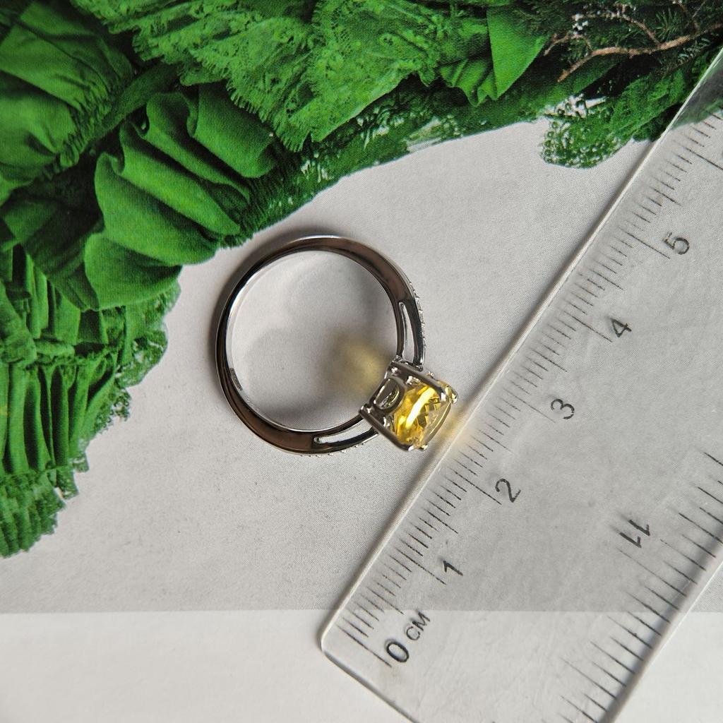 Серебряное кольцо с цитрином nano 1.113ct, вес изделия 2,87 гр (2189879)