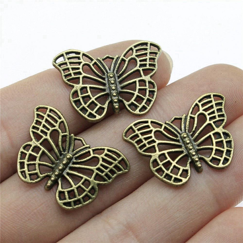 Charms Small Butterfly Pendants Wedding Jewelry Findings ZC114