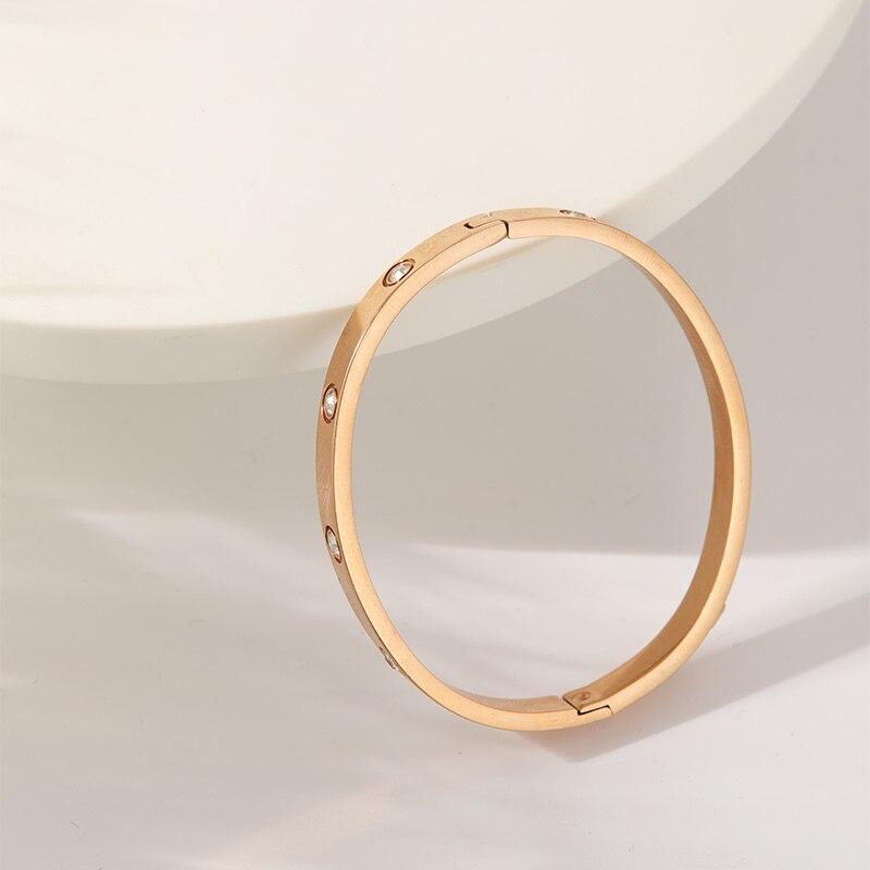 1PCS Rose Gold-color Bracelet Women Ladies Light Luxury Style Oval Diamonds Glossy Individual Bag Decoration