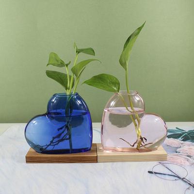 Kreative mehrfarbige Herz-Glas-Hydroponik-Vase – Schreibtisch-Blumenornament für Wohnzimmerdekoration.