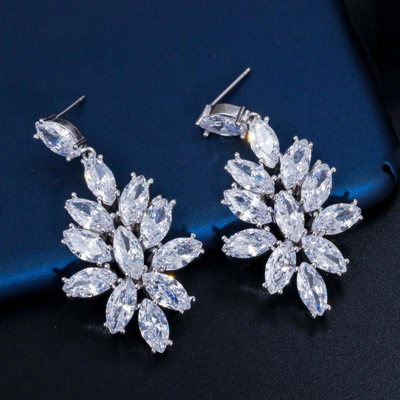 CMM Brudetilbehør Store Blomst Glitrende Cubic Zirconia Hengende Øredobber