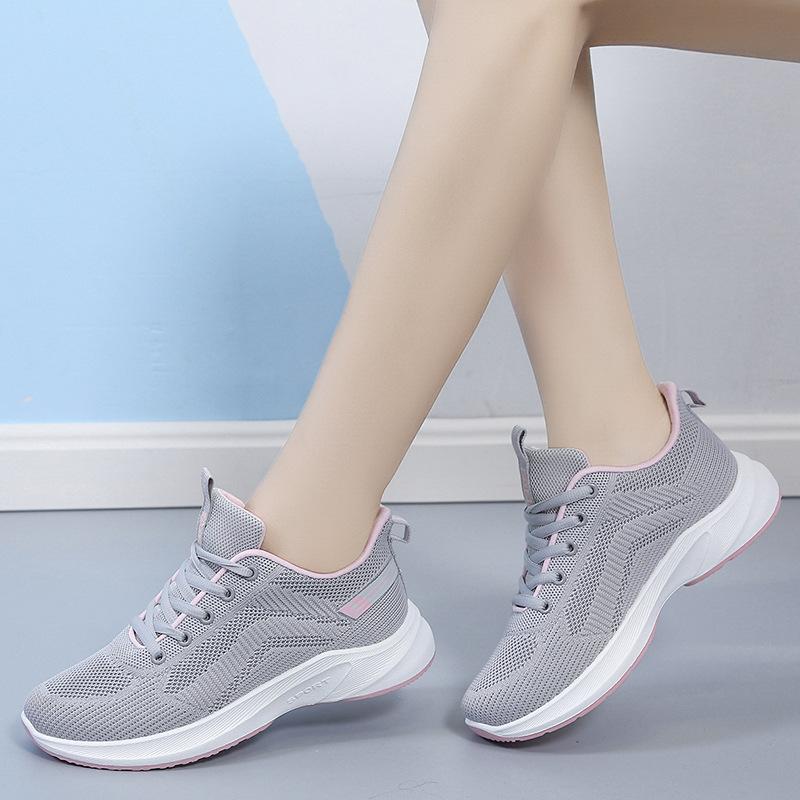 Chaussures décontractées à semelle souple pour femmes, légères, respirantes, en maille, de sport, de marche, à la mode, nouvelle collection