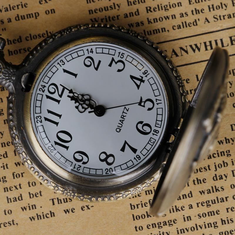 Vintage Antique Steam Train Embossed Quartz Pocket Watch Necklace with Chain Exquisite Jewelry Pendant Ideal Gift for Men