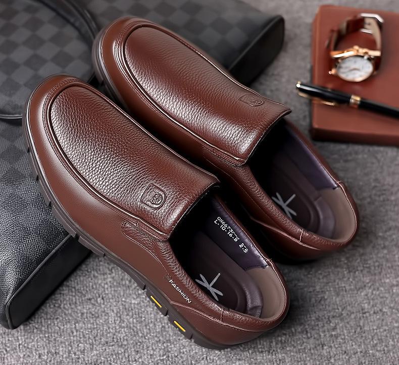 Sandals Men'S Leather Breathable Hollow Business Casual Men'S Leather Shoes Soft Sole Non-Slip Hole Men'S Shoes