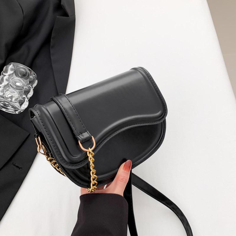 Trendy Korean Style Pu Saddle Bag For Women With Chic Stitching Details чёрный