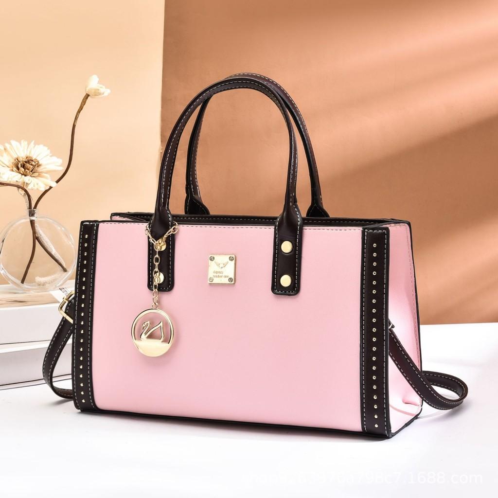 Fashionable Retro Style Women's Handbag With Large Capacity For Commuting