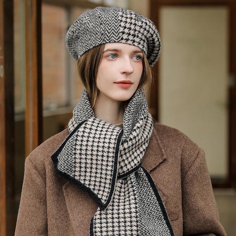 New Checkerboard Autumn and Winter Knitted Beret Children Retro Fashion Flat Top Beanie Painter Hat