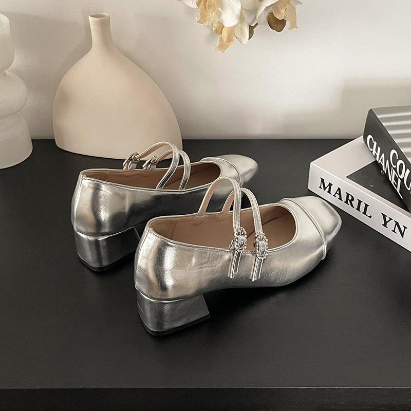 French Gentle Evening Breeze Mary Jane Single Shoes Women's 2025 New Soft-soled Commuting Lazy People Pedal Small Leather Shoes