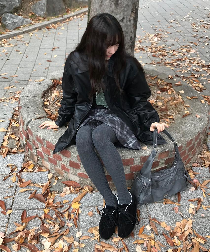 Coreofalchemy Essential Fringe Moccasin Black Sneakers