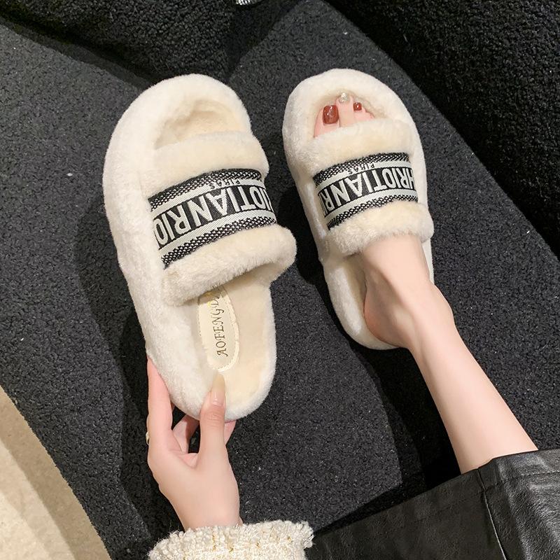 2025 New Mao Mao Slippers Female Outer Wear Fairy Thick-bottomed Autumn and Winter Explosion Versatile Fashion Letter One-word Cotton Slippers