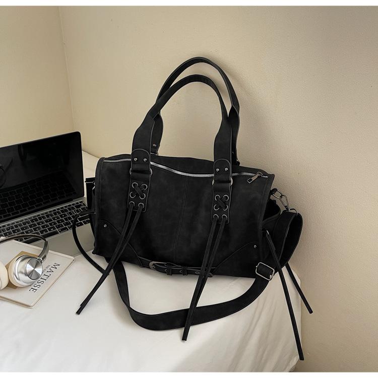 Locomotive bag, rock style fashion, sweet and cool Spice Girl shoulder bag, trendy girl 2025 new versatile large-capacity tote bag