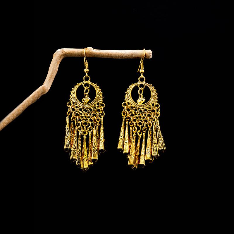 Pfau Quaste Glockenohrringe mit böhmischem Blattanhänger