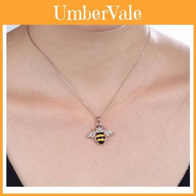 Stunning European And American Style Bee Necklace With Brilliant Rhinestones And Adjustable Chain Length