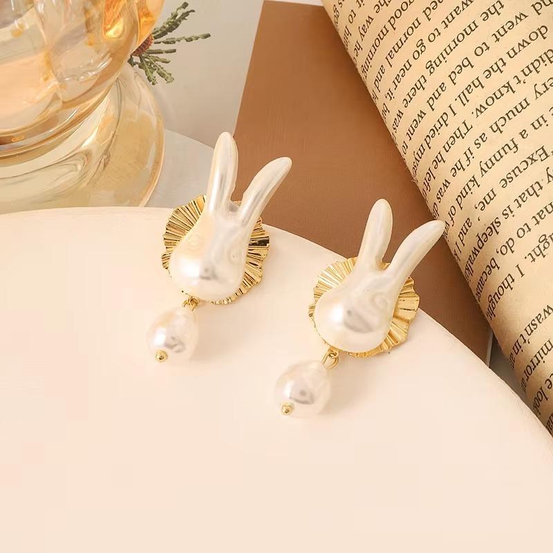 Tassels Baroque Pendant Earrings for Women Hyperbole Personality Animal Rabbit Earrings Party Jewelry