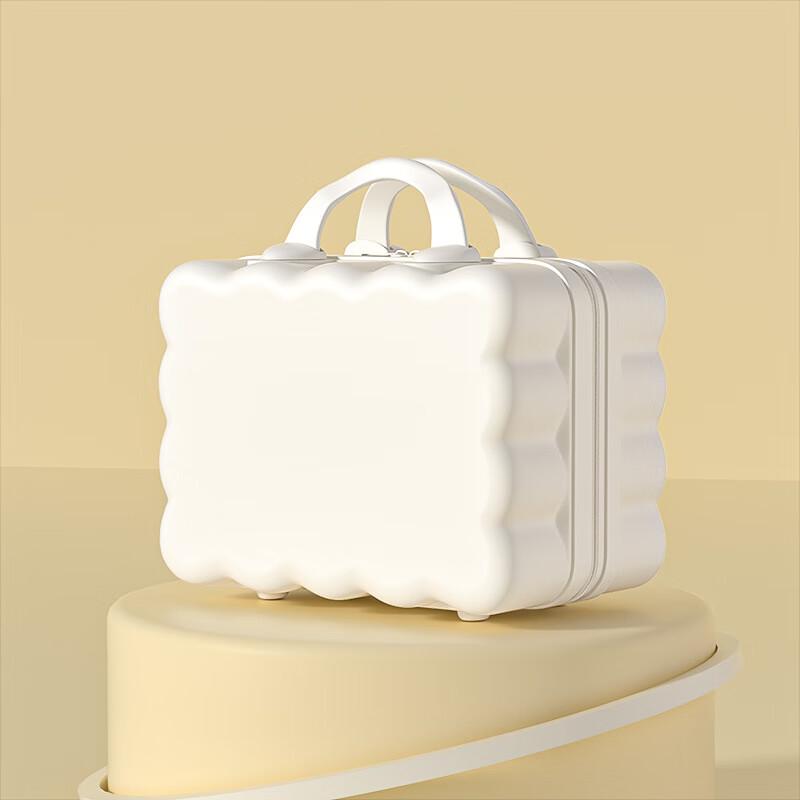 

Lightweight 14-inch Travel & Makeup Handbag