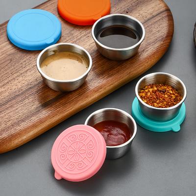 304 Stainless Steel Sauce Cup with Silicone Lid Leak Proof Easy To Clean 40ml Sustainable Cocktail Shaker