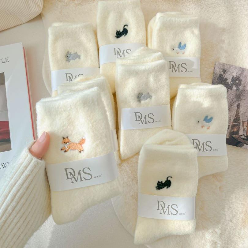 Women's Fluffy Fleece-Lined Mid-Calf Socks - Japanese-Style Cartoon Embroidery