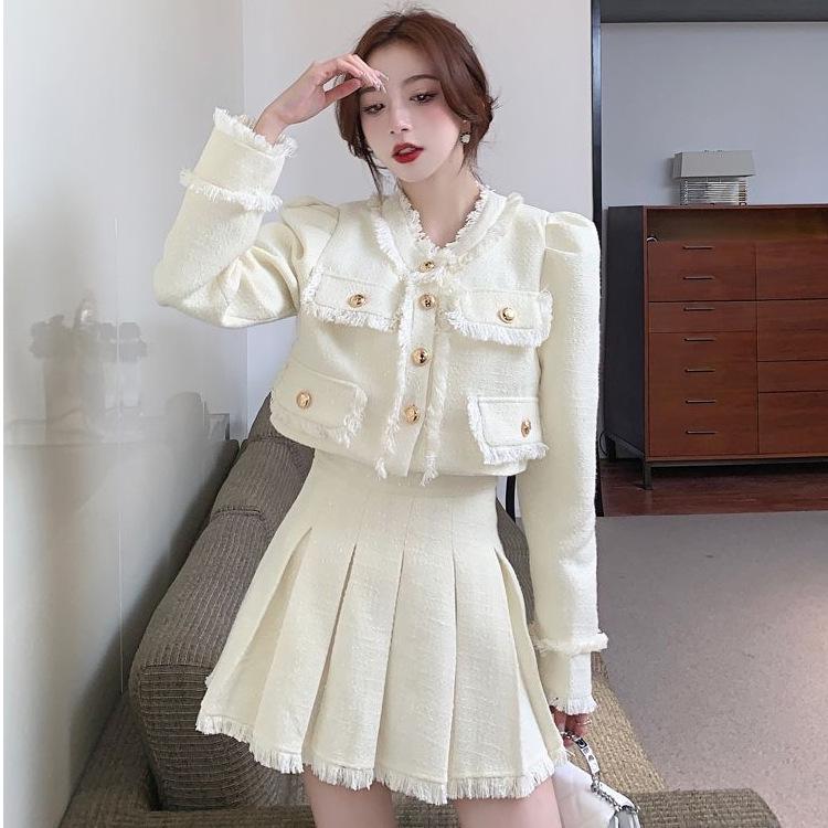 Elegantní dámský oblek ve francouzském stylu: Dvoudílný set sako a krátká sukně