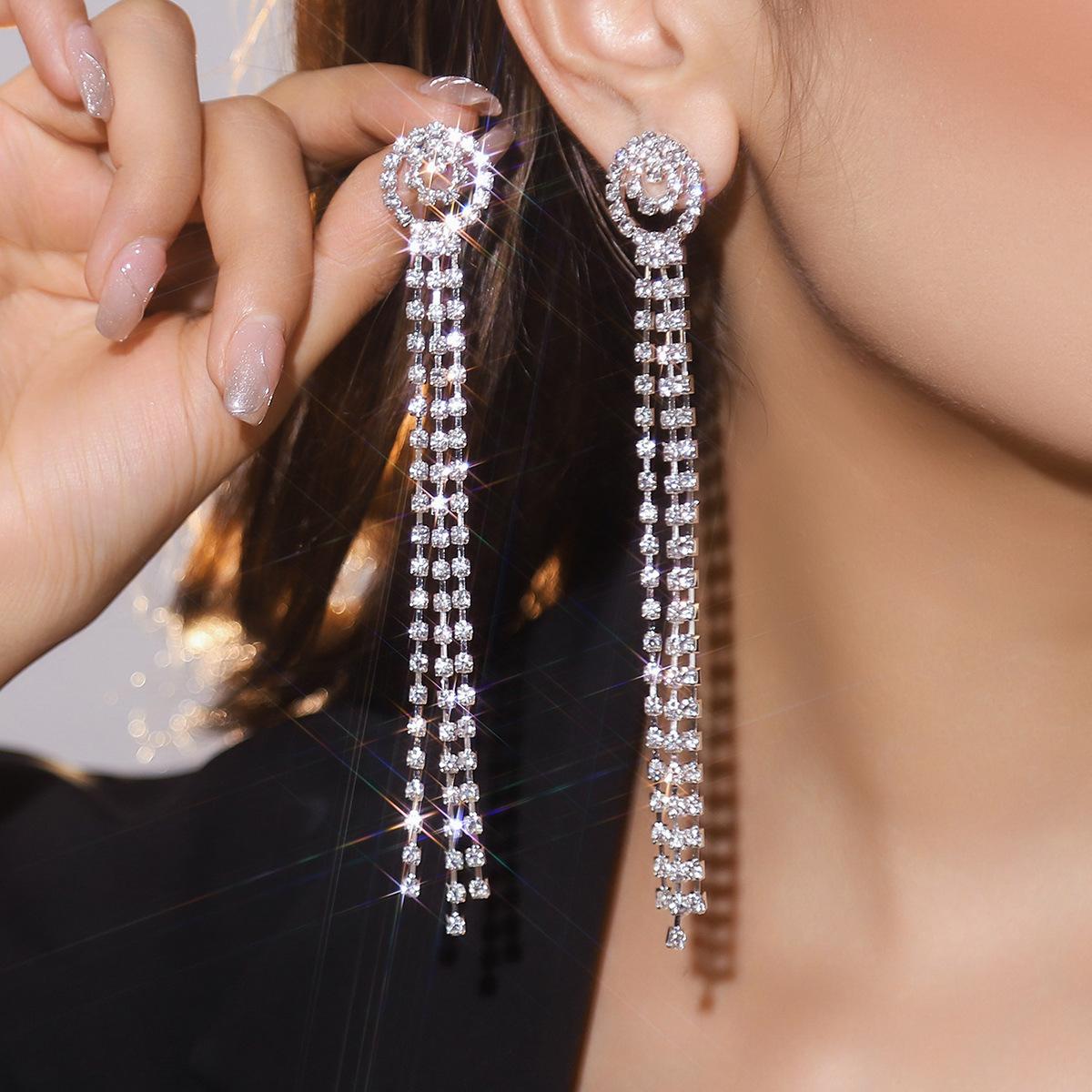 

High-end luxury shiny rhinestone long fringed earrings