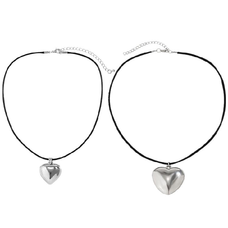 Loves Heart Clavicle Chain Women Girls Velvets Rope Necklace Party Birthday Gift