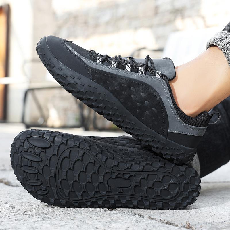 Autumn new large size wide head outdoor hiking shoes barefoot big head shoes wide head shoes Xiyin light casual hiking shoes