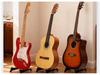 Universeller faltbarer Gitarrenständer für Akustik-, E- und Klassikgitarren