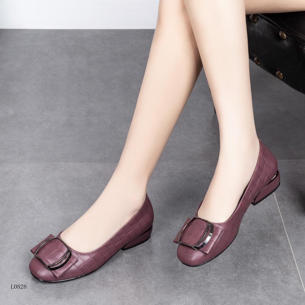 Women's shoes 2025 spring new Doudou shoes woven embossed cowhide soft sole soft surface round head metal buckle shallow mouth flat shoes