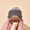 Jarní chlapecké slip-on boty v britském stylu z měkké kůže pro pódium a řeč 2025