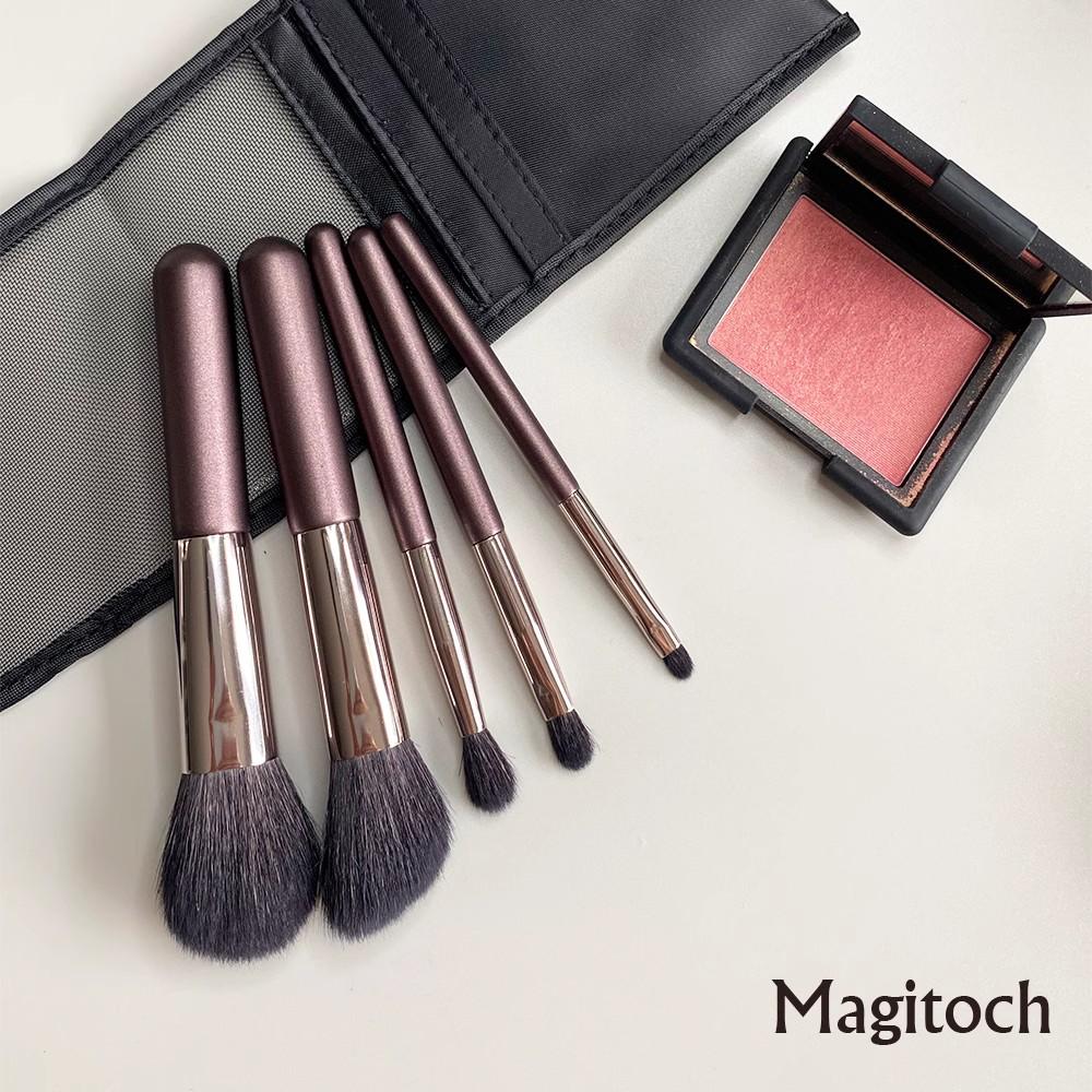 

Мини-набор кистей для макияжа для портативной шерсти Magitoch