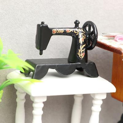 Mini Sewing Machine High Reduction Realistic Alloy Mini Furniture Dollhouse Miniatures Decor Accessories for Entertainment