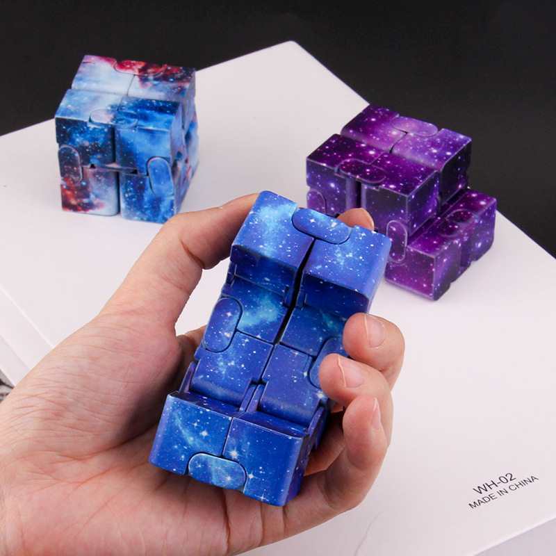 Sternenhimmel Unendlichkeit Angstwürfel Stressabbau ADHS Sensorische Fidget Spielzeuge Erwachsene Jugendliche Jungen Mädchen Antistress Würfel Unendlichkeit