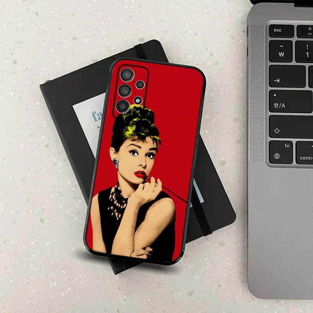 Audrey Hepburn Phone Case For Samsung S24,S21,S22,S23,S30,Ultra,S20,Plus,Fe,Lite,Note,10,9,5G Black Soft Cover