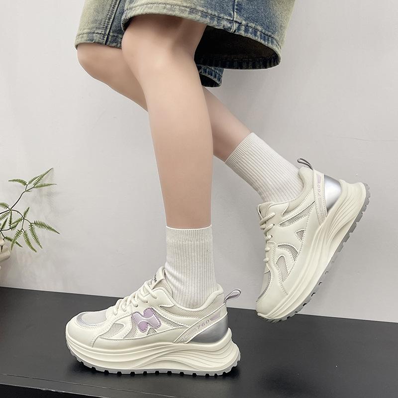 Casual Style Women's Shoes 2025 Spring New Platform Dad Shoes Women's Casual Mountaineering Soft Sole Light Running Sports Shoes