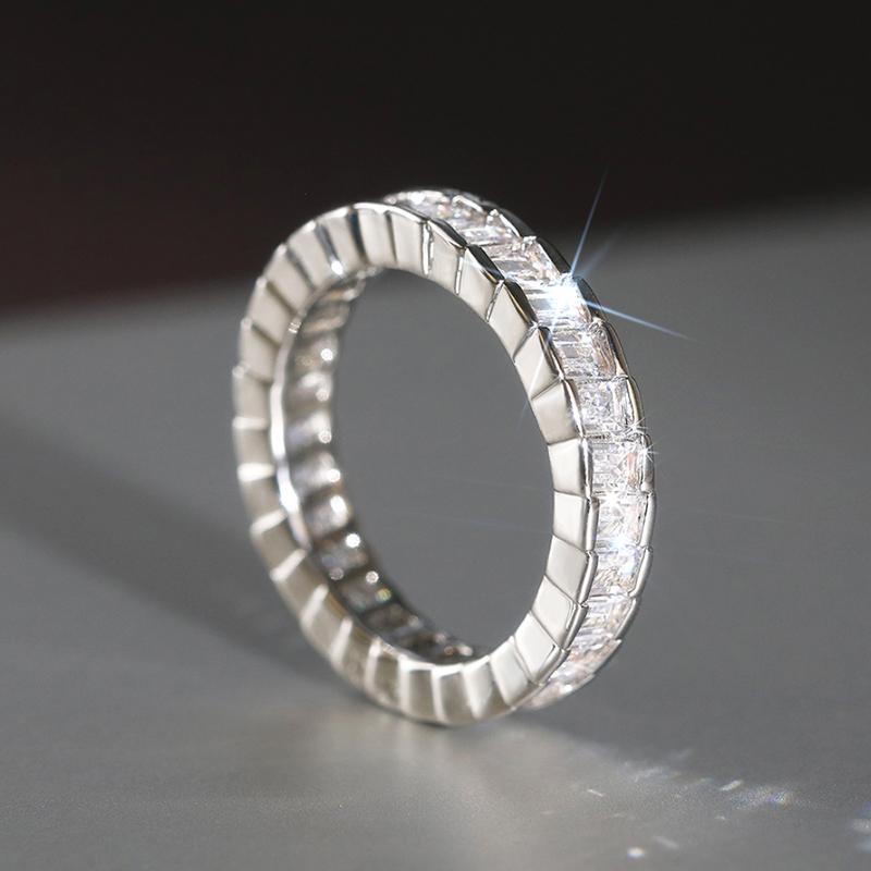 Huitan Trendige Luxus Versprechensringe Damen Ewigkeit Verlobung Hochzeits Schmuck Farbe Schillernder Geometrischer Zirkonia Ring