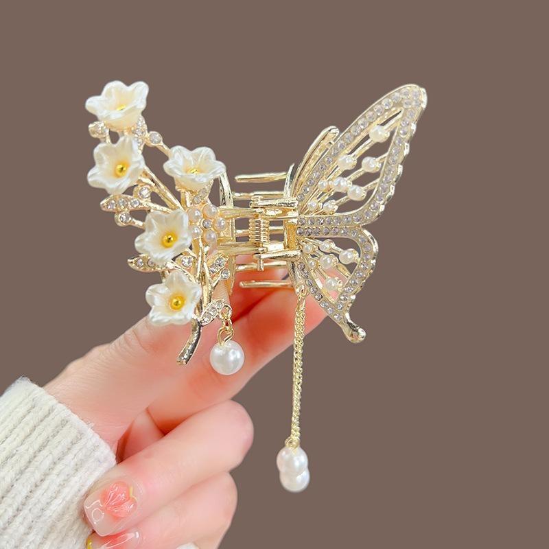 1Pcs Fashion Exquisite Camellia Hollowed Out Rhinestone Butterfly Pearl Tassel Hair Claws For Women Girls Party Hair Accessories