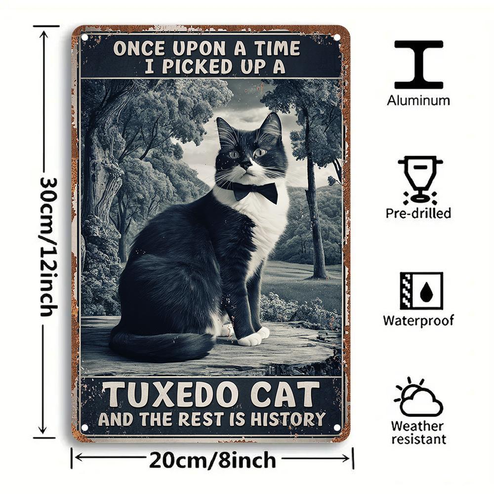 

Vintage Tuxedo Cat Metal Wall Sign Gold Foil Engraved Iron Plaque Ideal for Cafe Kitchen Bar Decor Perfect Christmas 20x30cm（7.8x11.8inch）